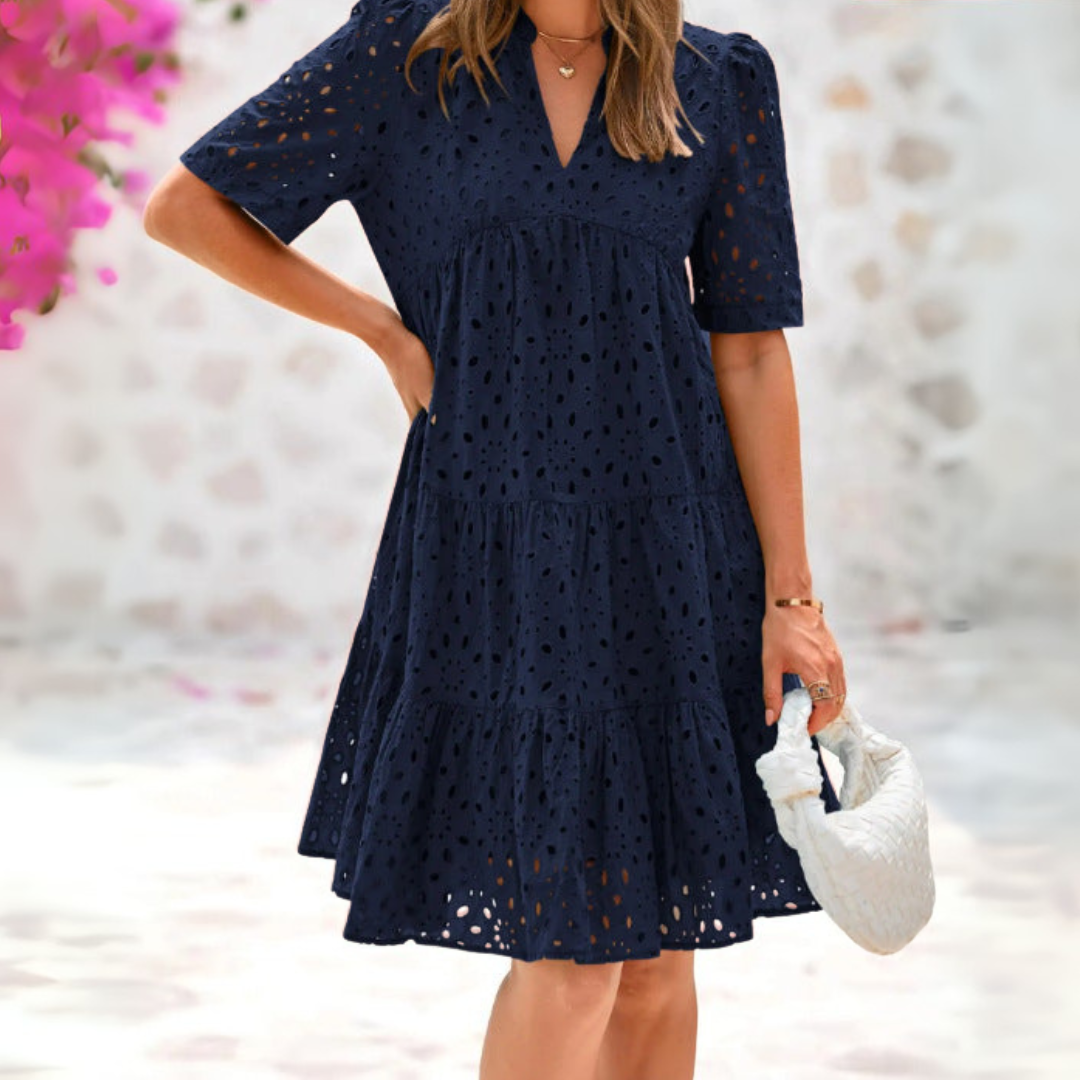 Alma – Elegant blonde sommerkjole med rysjer